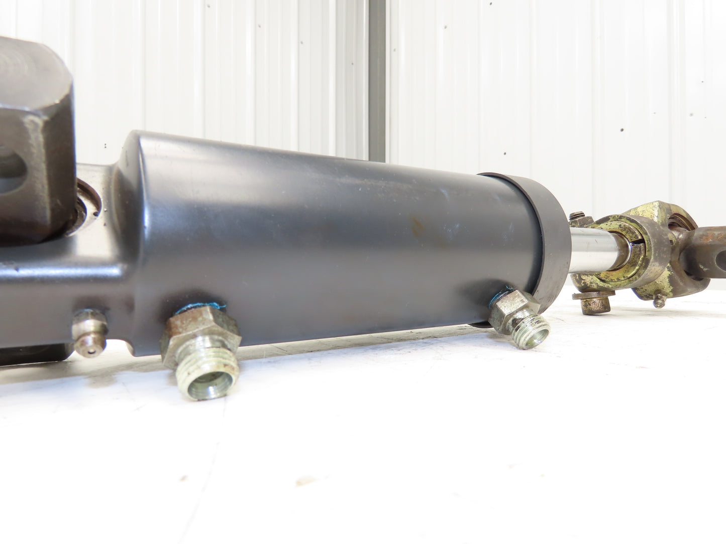 Linde 604441 Electric Forklift Hydraulic Tilt Cylinder Removed From E18C-02