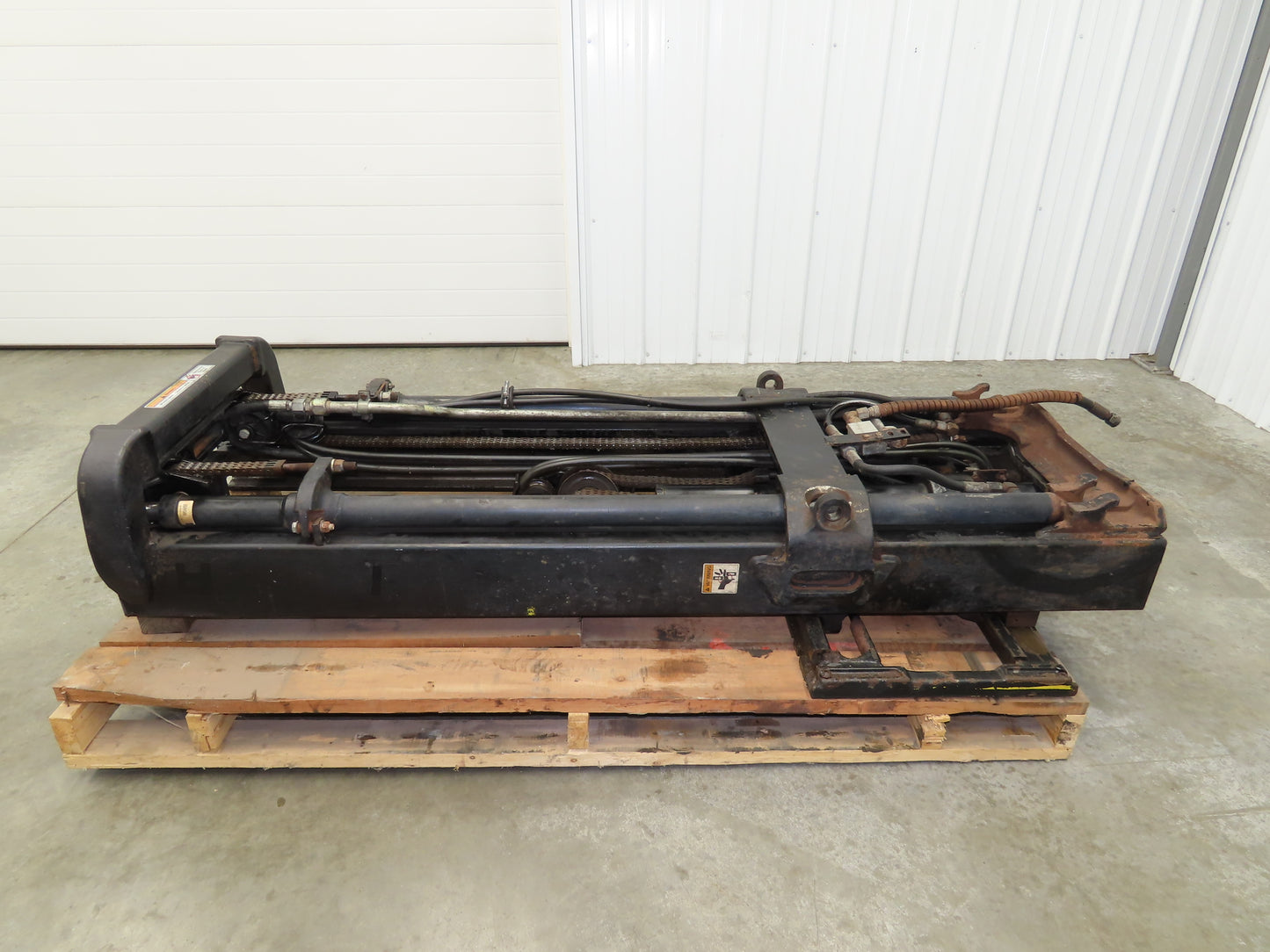 Hyster E60Z Forklift Mast 182" 3-Stage Side Shift Tilt Class 3 Electric 6000lbs