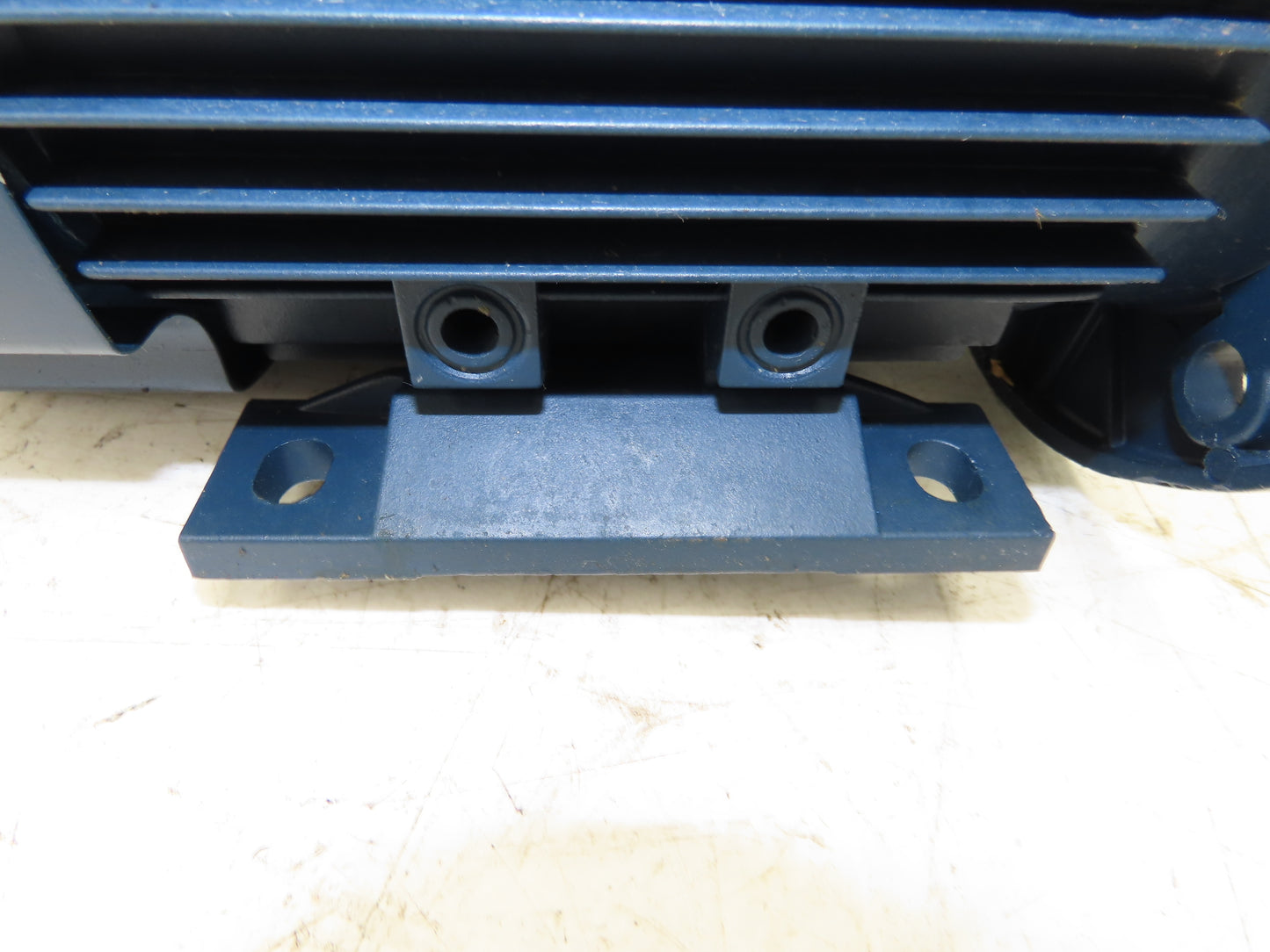 Leeson 192080.00 C80T17FZ6C IEC Metric AC Motor 1Hp 1725 RPM 230/460V 3PH D80D