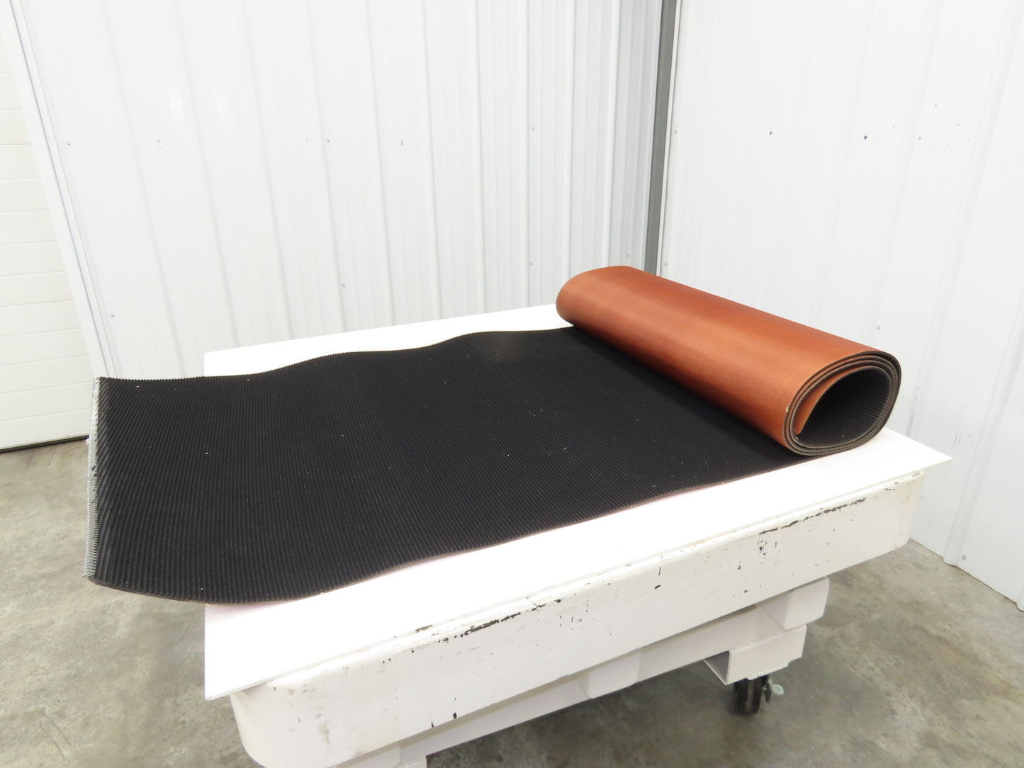 34"W x 12' 4" Grip-Top Incline Conveyor Belt Laced 2-Ply Black Rubber PHR2-160