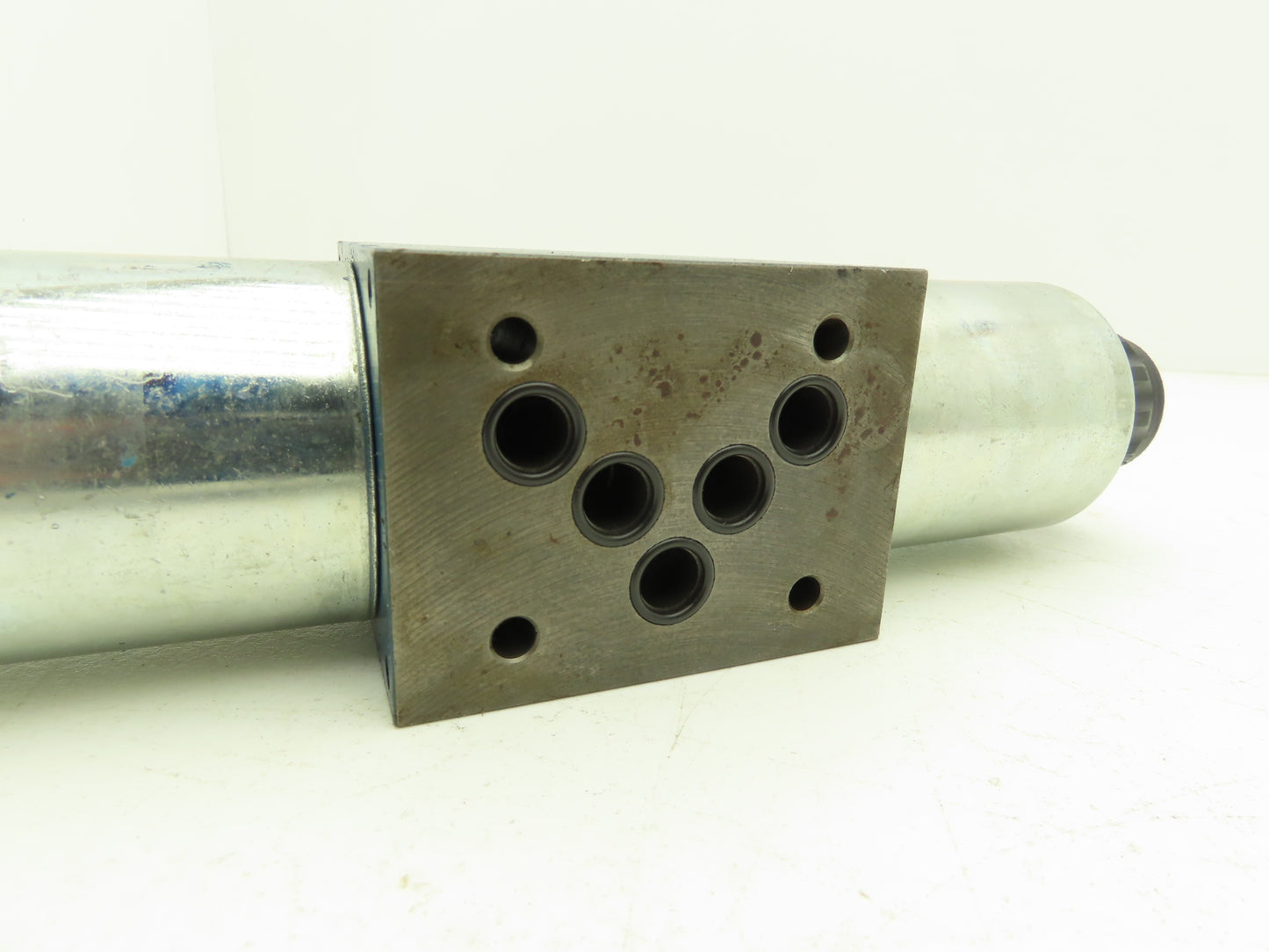 Rexroth 4WE10J31/CG24N 9Z45 Hydraulic Directional Dual Solenoid Valve 24VDC