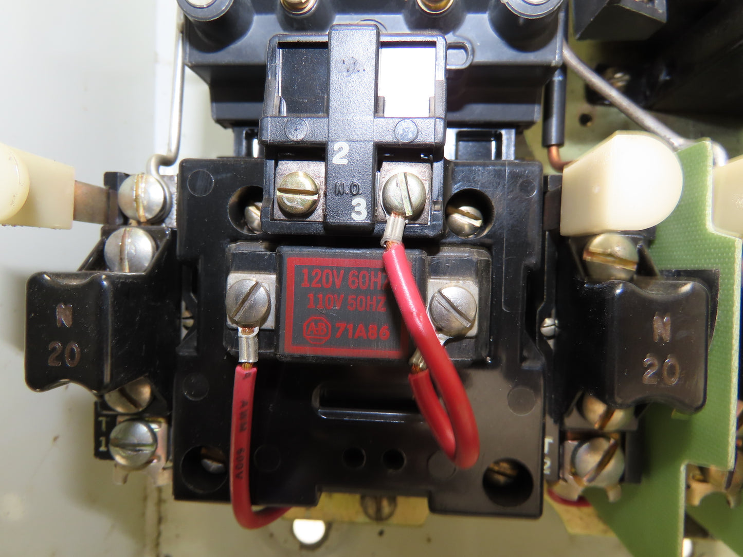 Allen Bradley 712-H635273 Combination Motor Starter 10HP 600V 3Ph 120V Coil