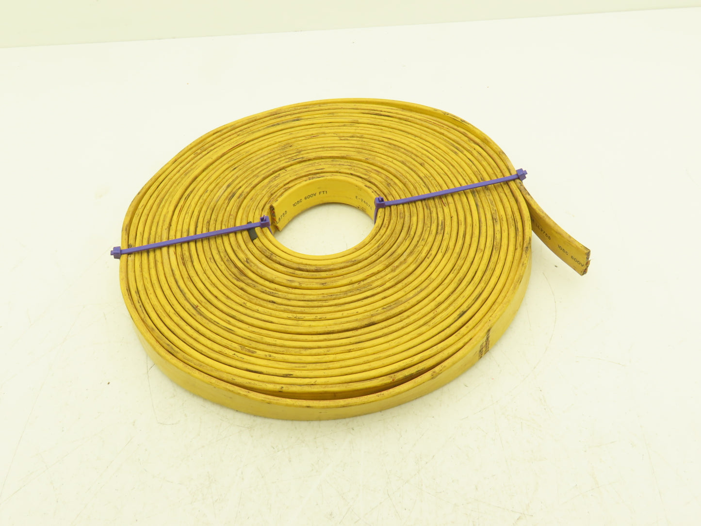 Festoon Cable Outdoor E-24573 Multi-Conductor Flat Cable 8 Wire 16AWG 600V 42'