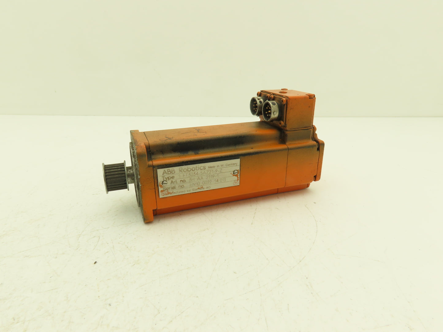 ABB Robotics 1FT3034-5AZ21-9-Z AC Servo Motor 26T Gear