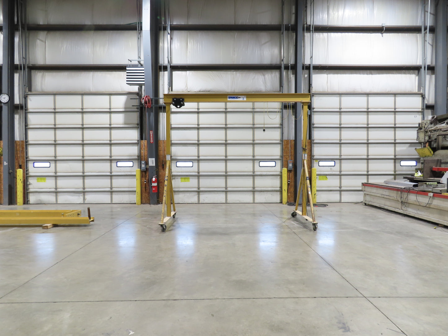 Spanco E-Series 2 Ton 4000Lb Fixed Height Gantry Crane 10' 9"Span 10'H w/Trolley
