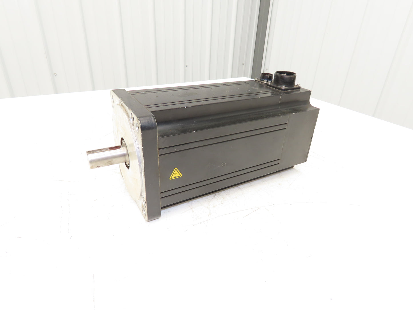 MTS Systems Corporation MPM1421ATG7JN1N Servo Motor 4.4Hp 2700RPM 230VAC 3Ph