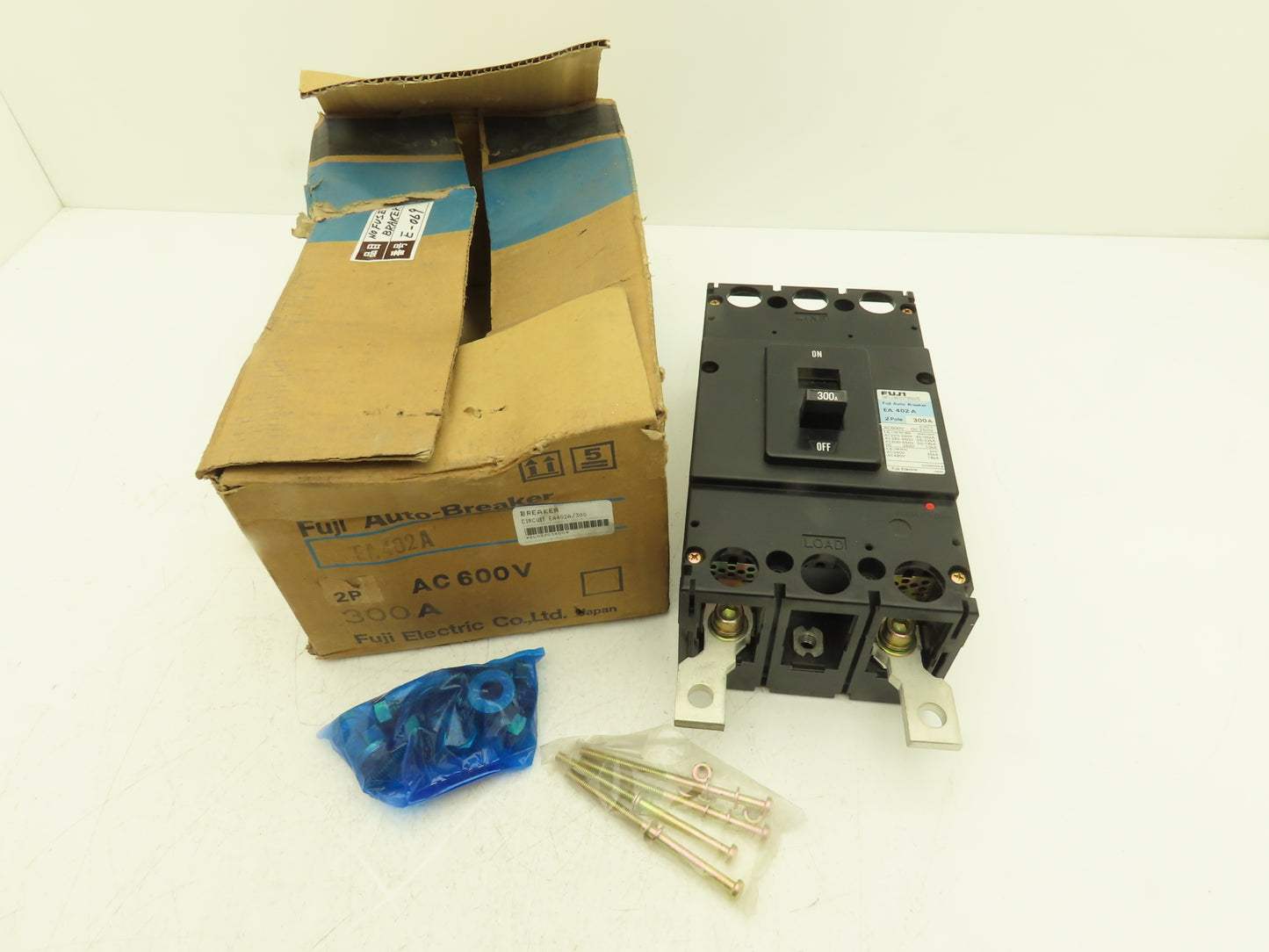 Fuji Electric EA402A 2-Pole Auto Circuit Breaker 300A 600VAC 250VDC 2-Pole