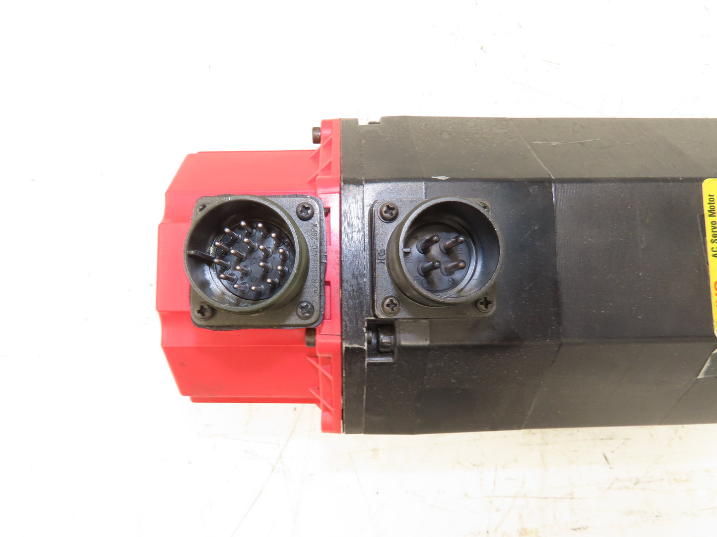 Fanuc AC Servo Motor 126V 2000 RPM Encoder A290-0561-V502