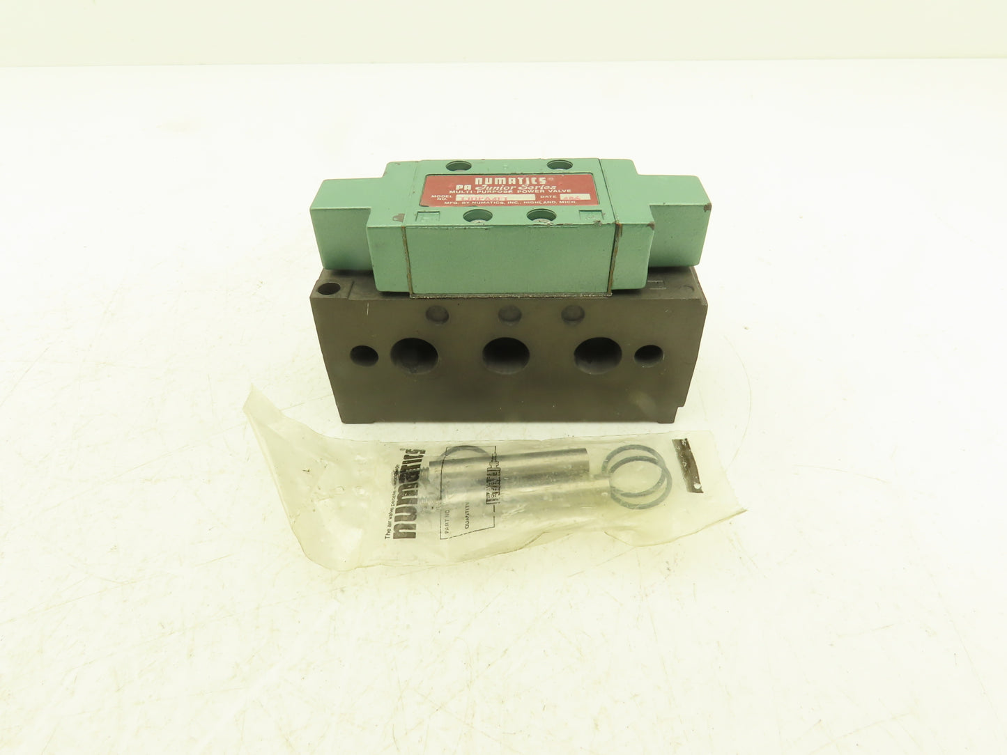 Numatics 1JDPA4F1 Pneumatic Air Power Valve w/Manifold PA Junior Series