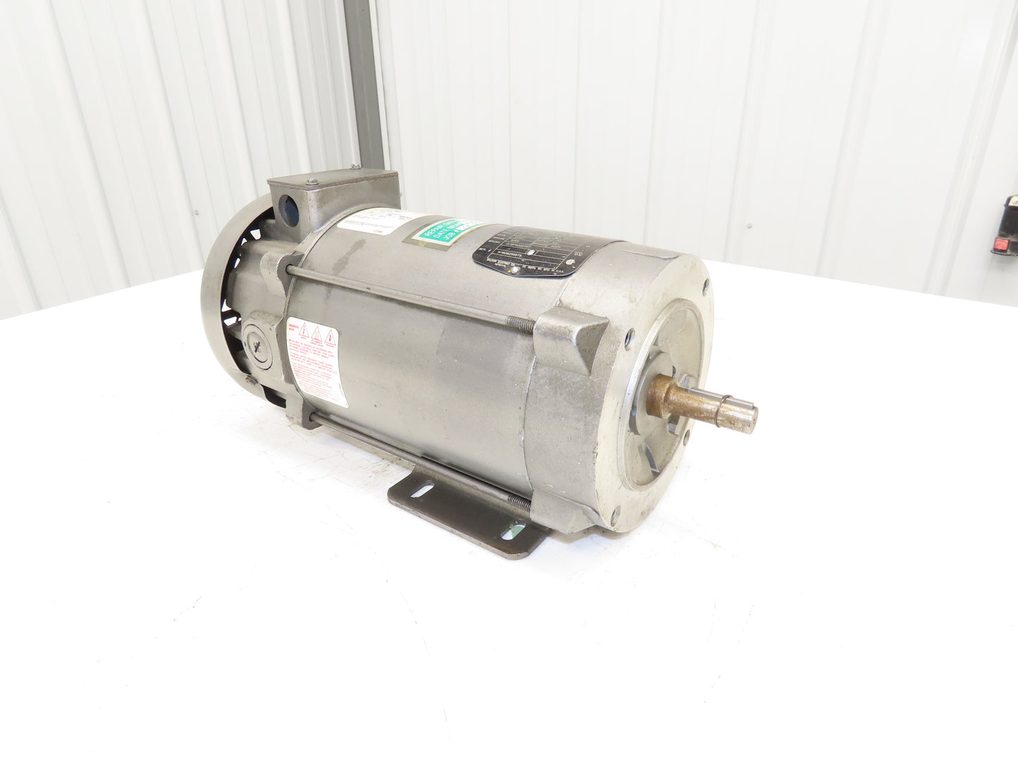 Baldor Reliance CD5319 DC Motor 180V 1Hp 5A 1750 RPM 56C Frame 5/8" Shaft