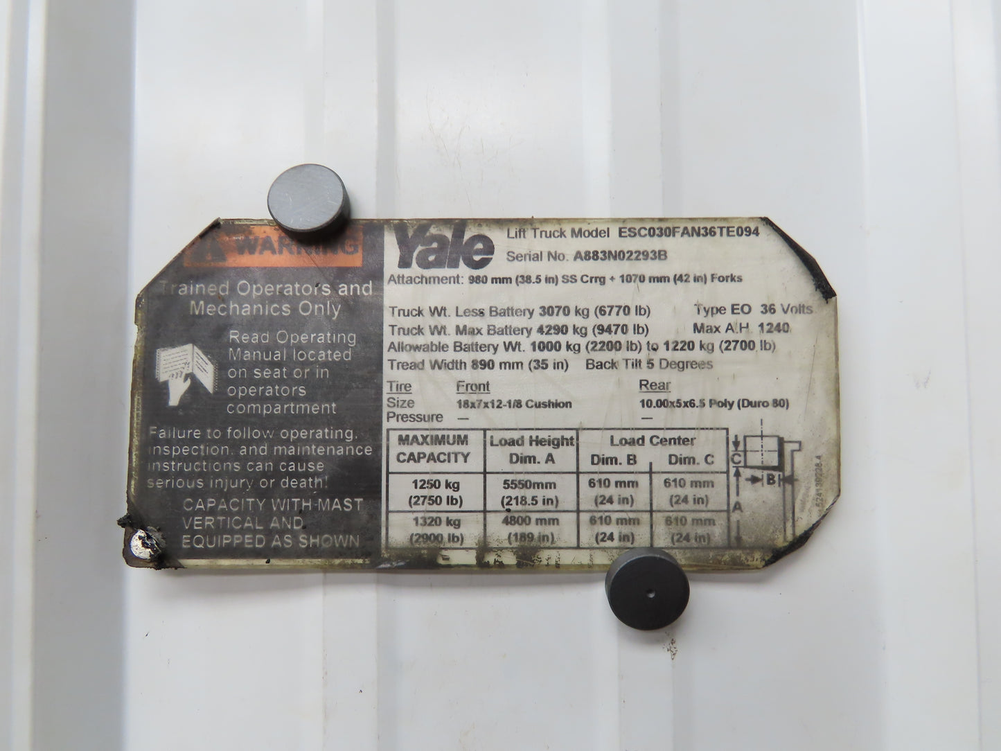 Yale 524148580 Dual-Wheel Rear Steer Axle Assembly Off ESC030FAN36TE094 Forklift