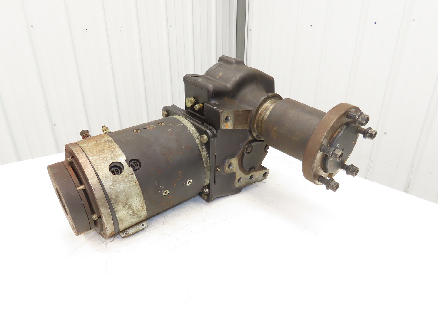 Yale 8507170 Forklift Right Front Drive Axle & Motor 5-Lug Off ESC030FAN36TE094