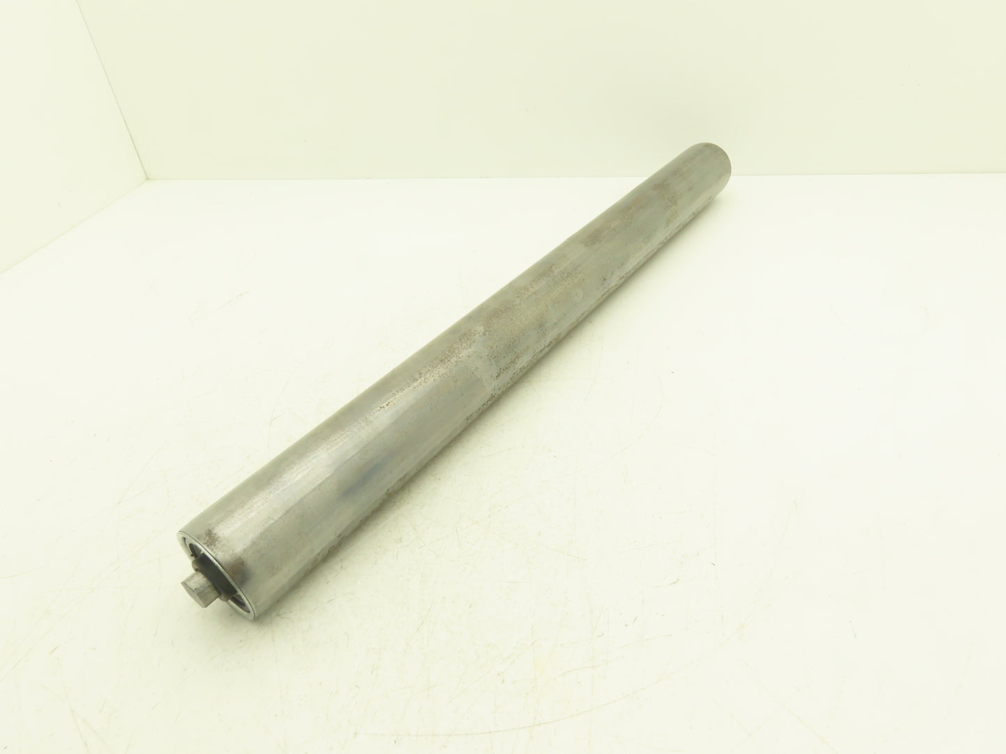 Hytrol 2.5"x 26" Snub Idler Gravity Conveyor Roller 11/16" Hex Axle