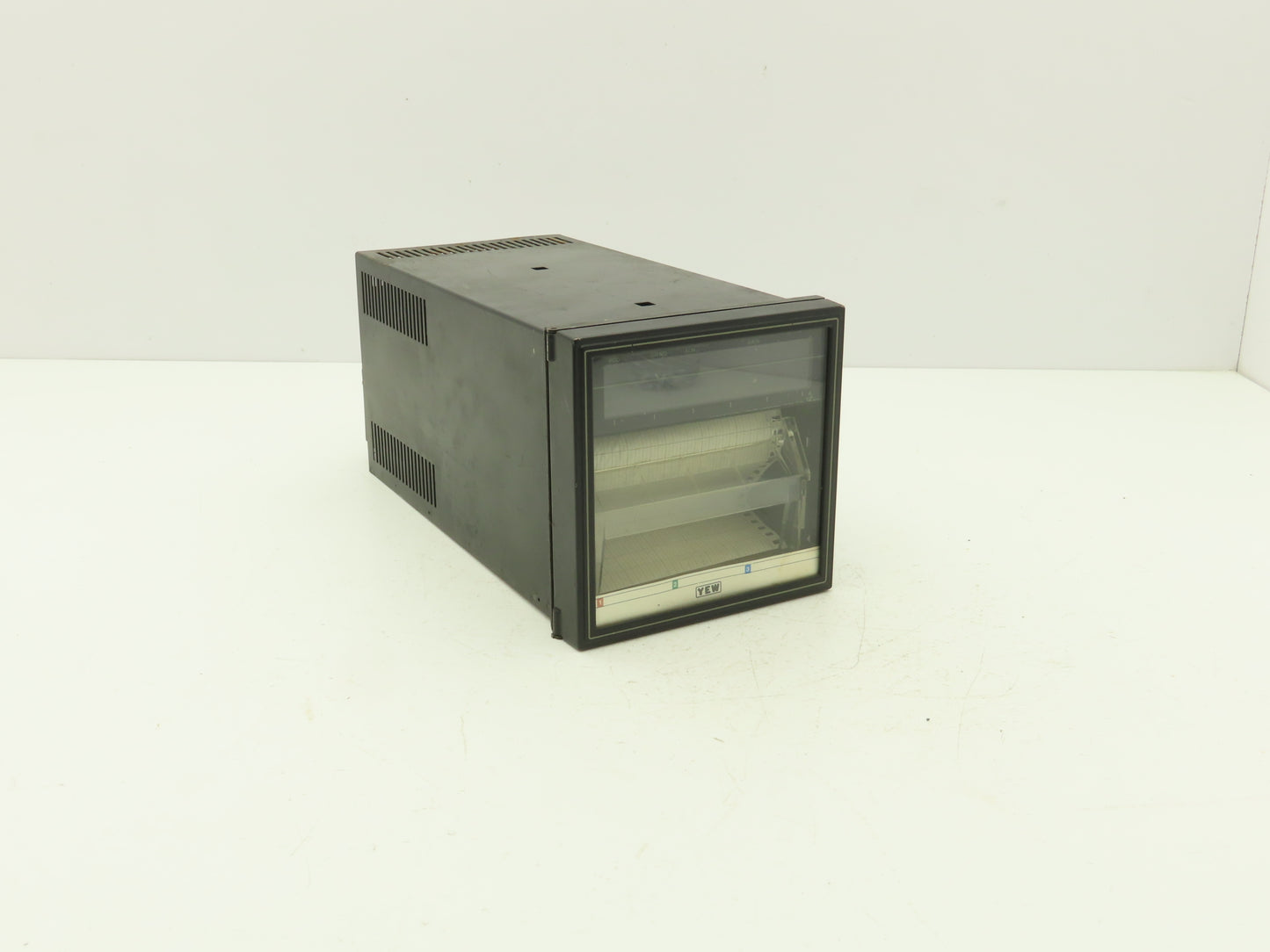 Yokogawa 4153-555/BU/AK-04 Hybrid Chart Recorder 115V AC 60 Hz UR100