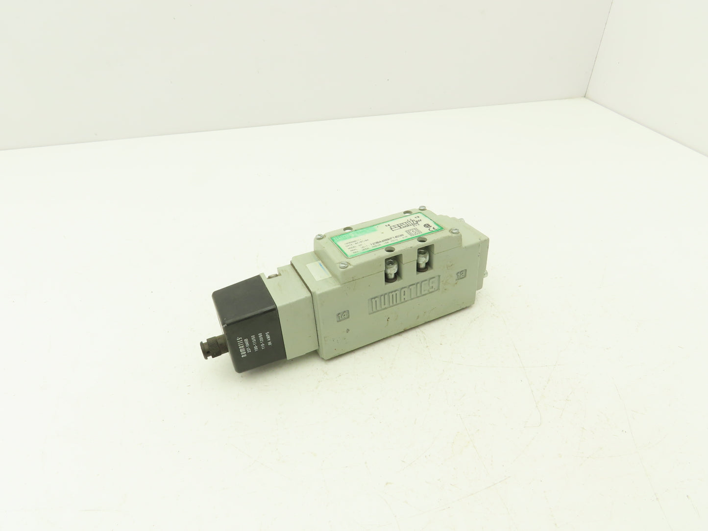 Numatics I23BA400KP14D30 Pneumatic Solenoid Valve 4/2 150psi 120VAC