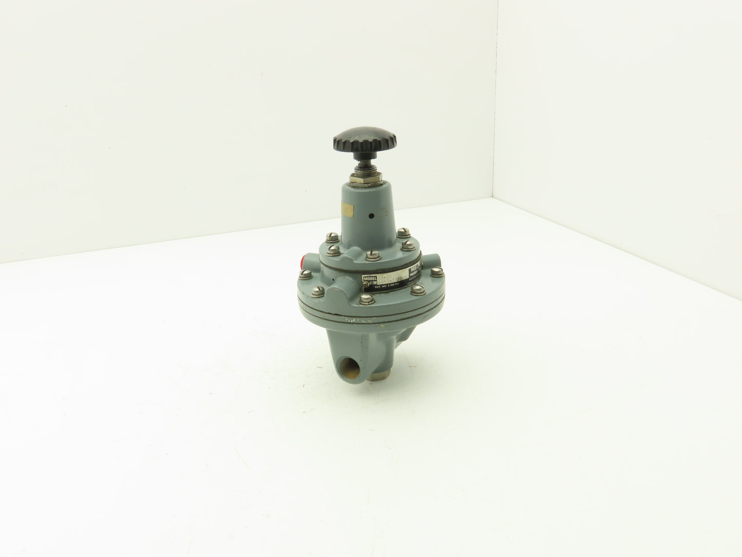 Moore Nullmatic 42-30 Pneumatic Air Pressure Regulator 1/2"NPT Brass