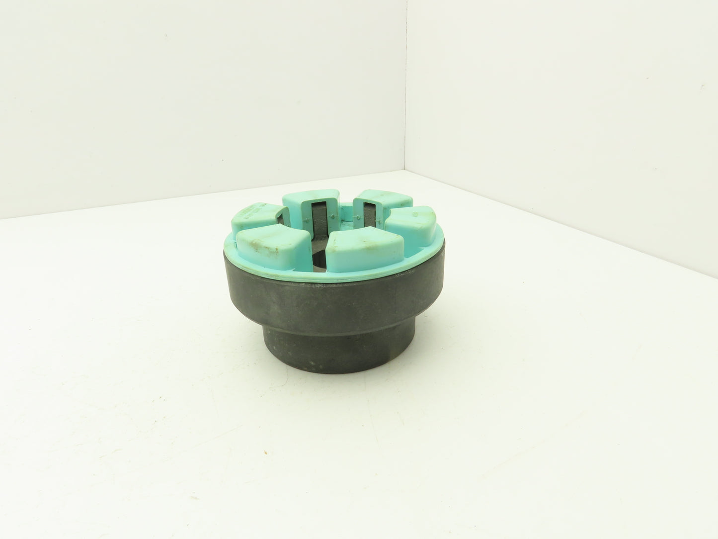 Magnaloy 600 Aluminum Drive Coupling 1-1/2" Set Screw W/670 Flex Coupling