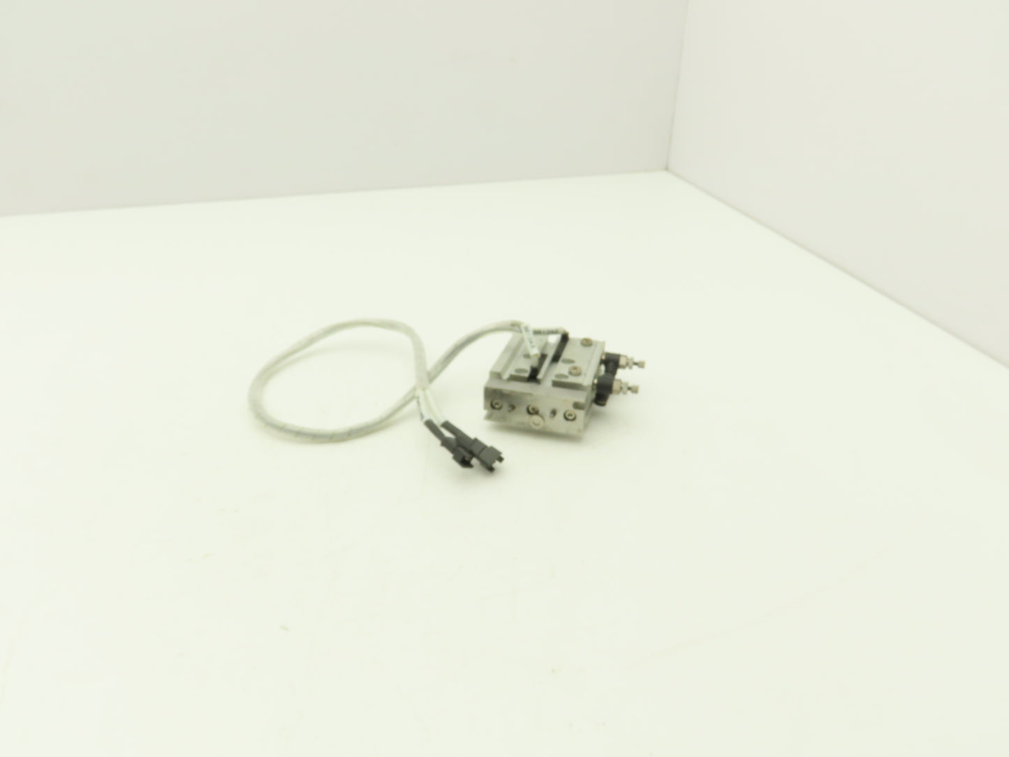 SMC MGPL12-25-DCM8230M Compact Guide Cylinder Ball Brg 12mm Bore W/Sensors