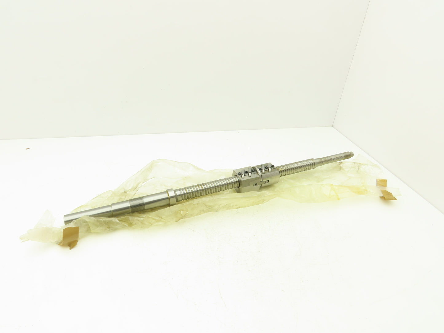 Cincinnati Milacron H5-19046 Ball Screw Shaft Linear Actuator 28-1/2" OAL x 28mm