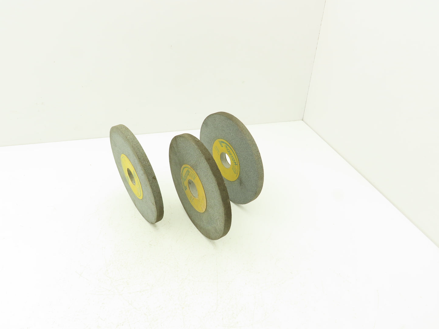 Norton 19A80-K7VG Surface Grinding Wheel 7" x 1/2" X 1-1/4" 80 Grit Lot of 3