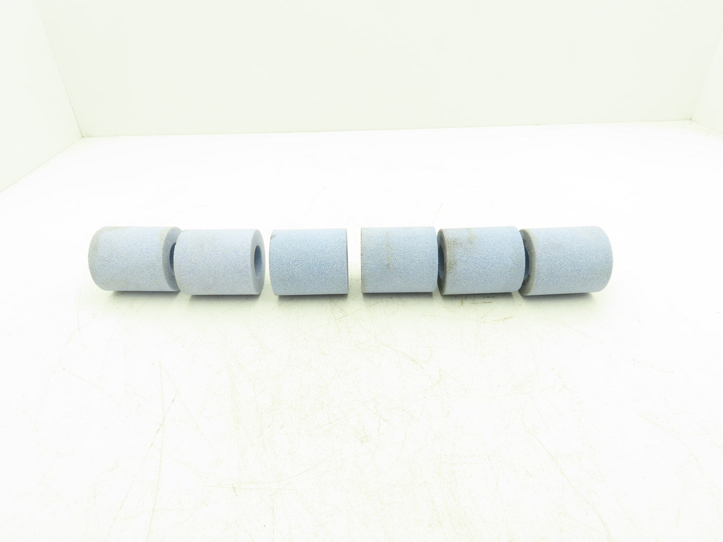 BC021425 GWBG866 Alundum Grinding Wheel 2-1/2"OD x 2-3/4"L x 1-1/4"ID Lot of 6