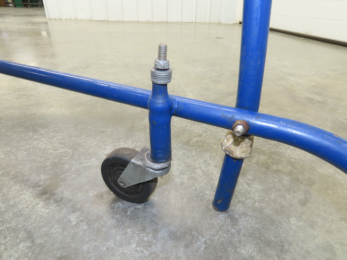 Ballymore Rolling Ladder 4 Step 10" Work Platform 38" Top Step 300lbs 24" W