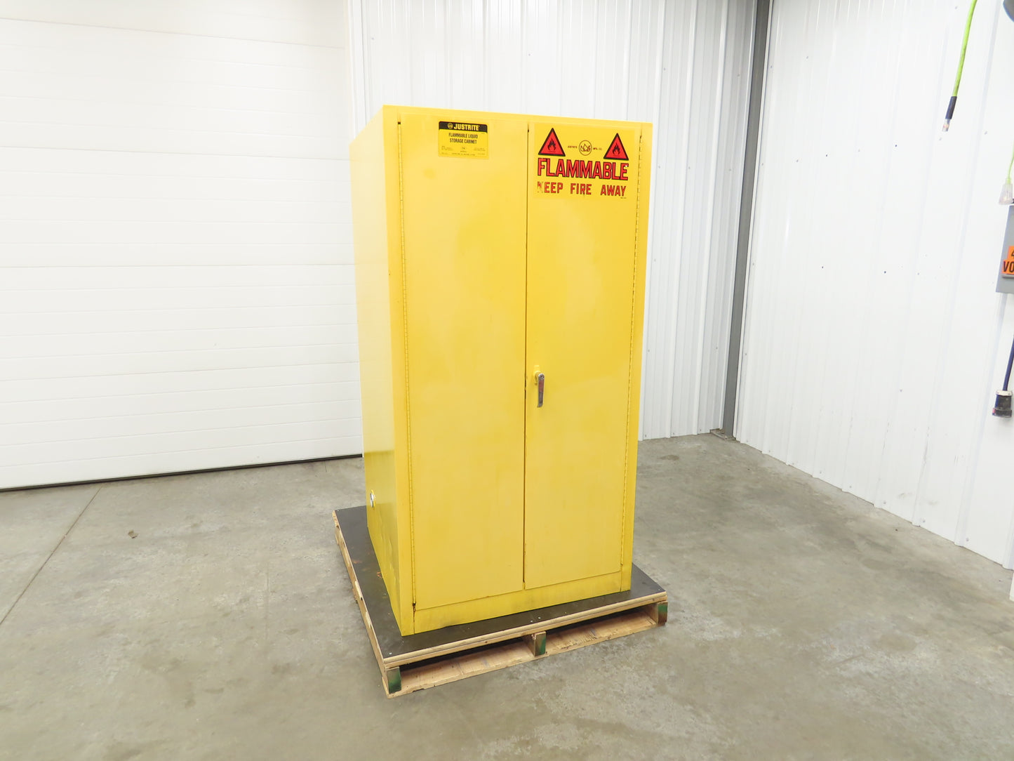 Justrite 25600 Flammable Safety Cabinet 60 Gallon Yellow Flammable Liquid