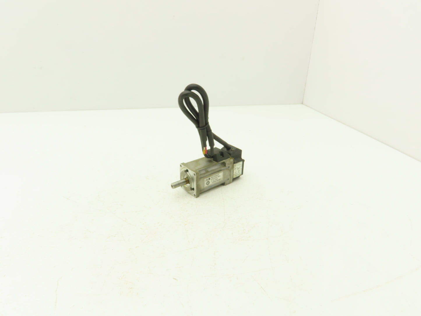 Panasonic MSMD012G1A Servo Motor 3Ph 73V 1.1A .1KW 3000RPM 200Hz 8mm Shaft