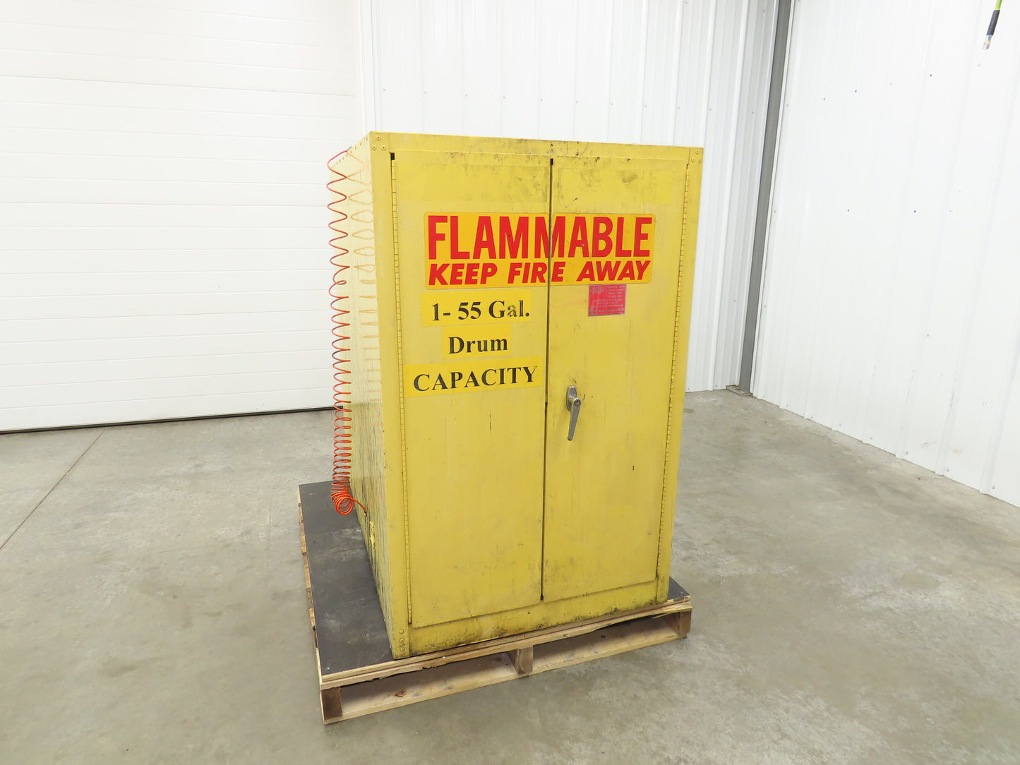 Eagle 1928 Flammable Safety Cabinet 55 Gallon In Use Horizontal Drum