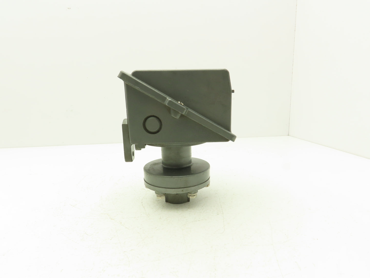 United Electric J400K 559 9990 Differential Pressure Switch Adjustable Deadband