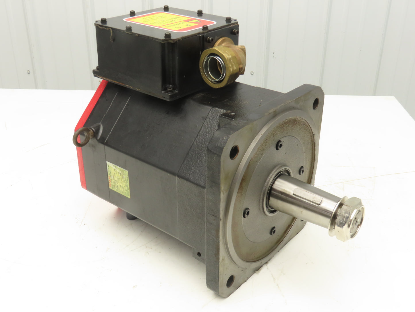 Fanuc A06B-0285-B000 AC Servo Motor 11kw 164V 2000 RPM Encoder A860-2000-T301