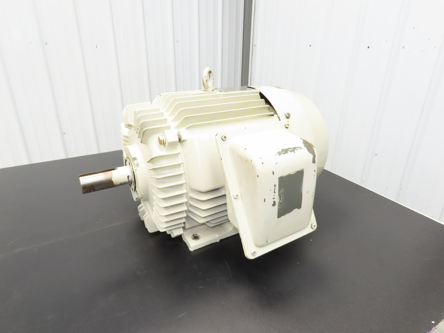Toshiba 0254FTSA21A-P AC Motor 25Hp 18.5kw 1760 RPM 230/460V 3PH 284T Epact-CT