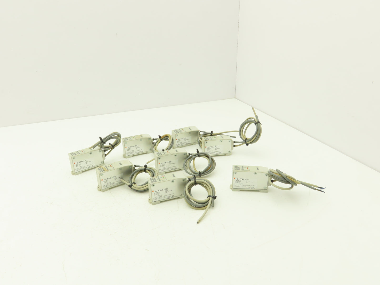 SMC D-F7NJL-321 Cylinder Auto Switch Control Solid State 24VDC