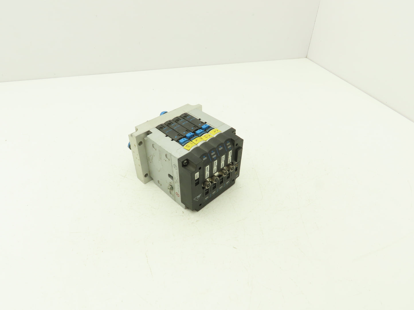 Festo 012040 Pneumatic 4 Valve Assembly 161 360 T302 Air Manifold
