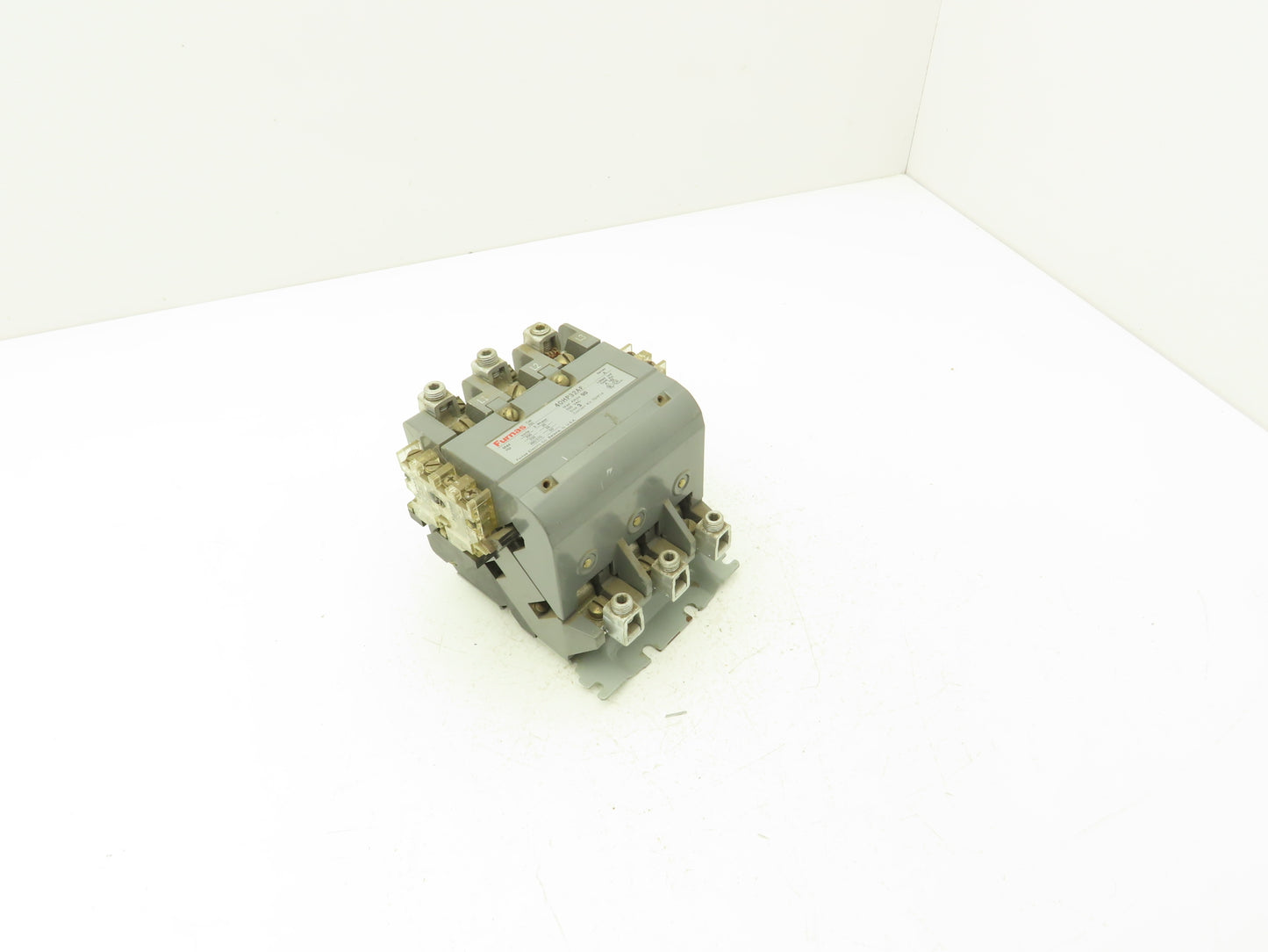 Furnas 40HP32AF Contactor Motor Starter 3Ph 600v 50Hp Ser A Coil 120v