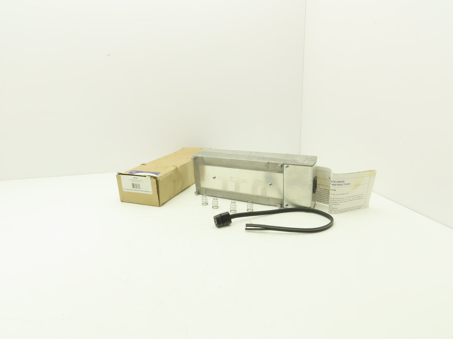 Supco 70CSA Condensate Drain Pan Self Regulating PTC Controlled 120V 190W