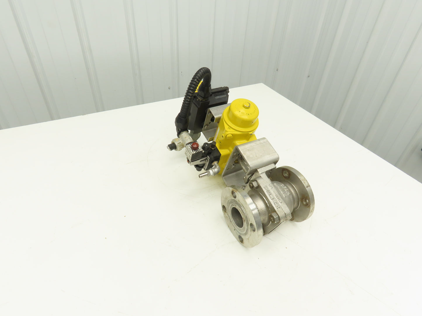 Velan 2"-150 Stainless Flanged Ball Valve w/Hytork 131 Pneumatic Actuator 120V