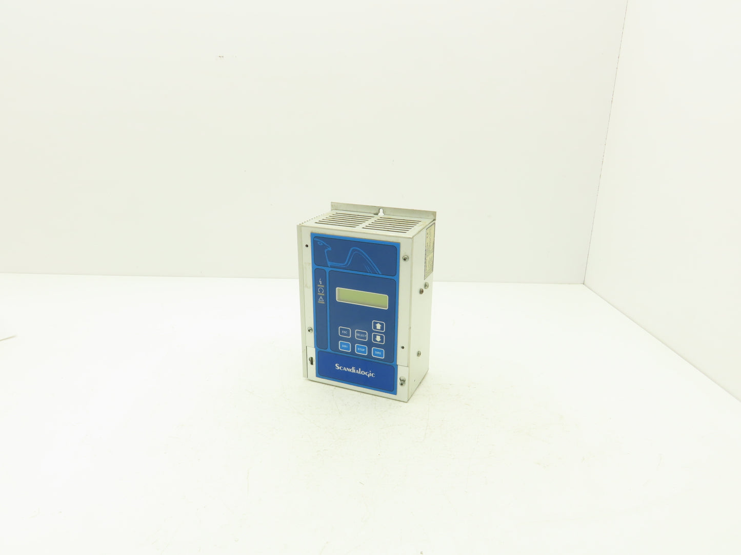 Emotron SLM375-1 VFD Frequency Inverter Drive Input 1Ph 230VAC Output 2.3A