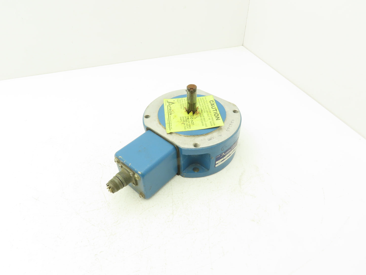 Avtron M560 IR Style 1R Pulse Generator Tachometer Rotary Encoder 12VDC 240 PPR