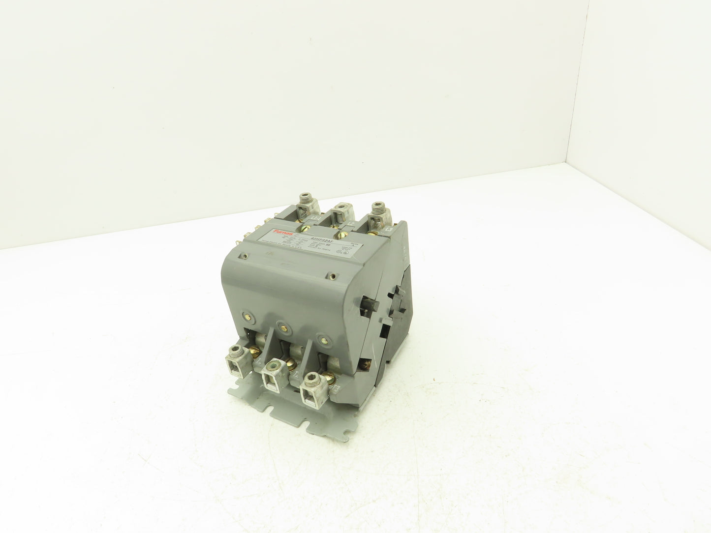 Furnas 40HP32AF Contactor Motor Starter 3Ph 600v 50Hp Ser A Coil 120v Size 3 90A