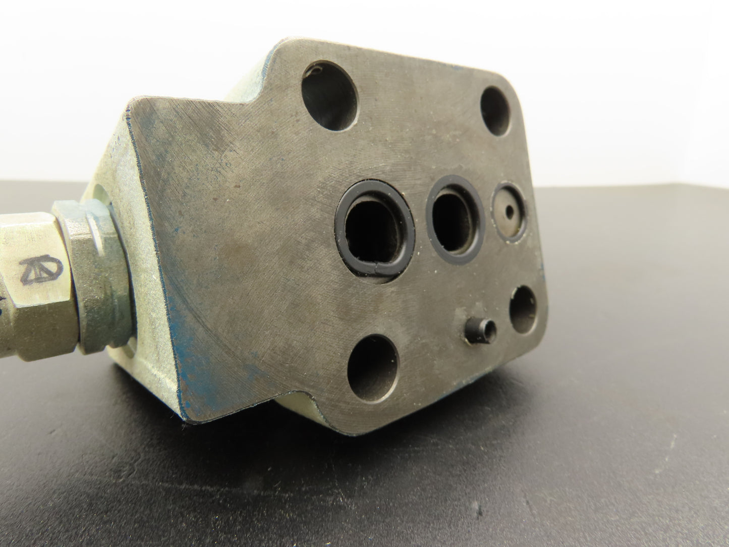 Uchida-Rexroth 10-2-40/200 Hydraulic Pressure Relief Valve L-67
