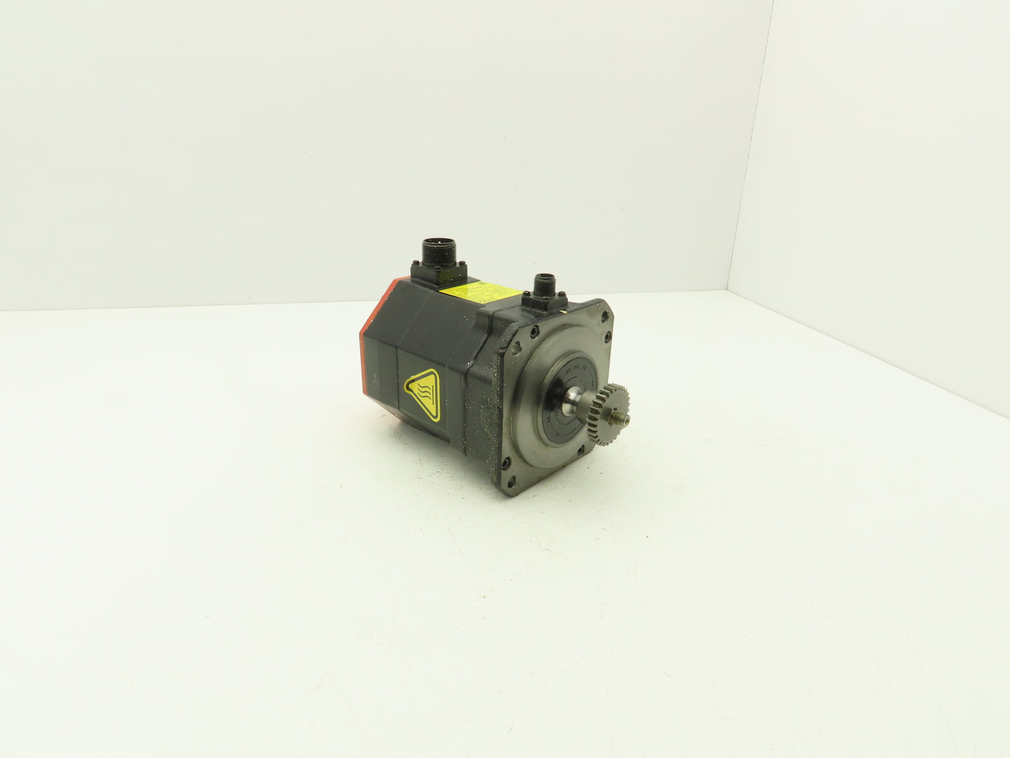 Fanuc A06B-0235-B605 AC Servo Motor 2.5kw 4000 RPM Encoder A860-2010-T341