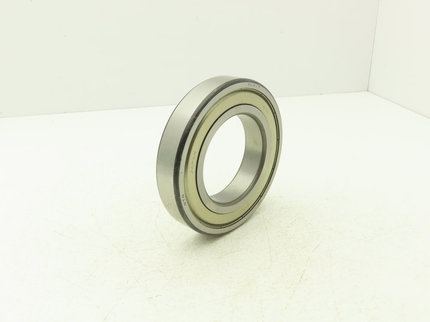 NTN BL217 Ball Bearing Single Row Sheild 1 Side 85mm ID x 150mm OD x 28mm Width