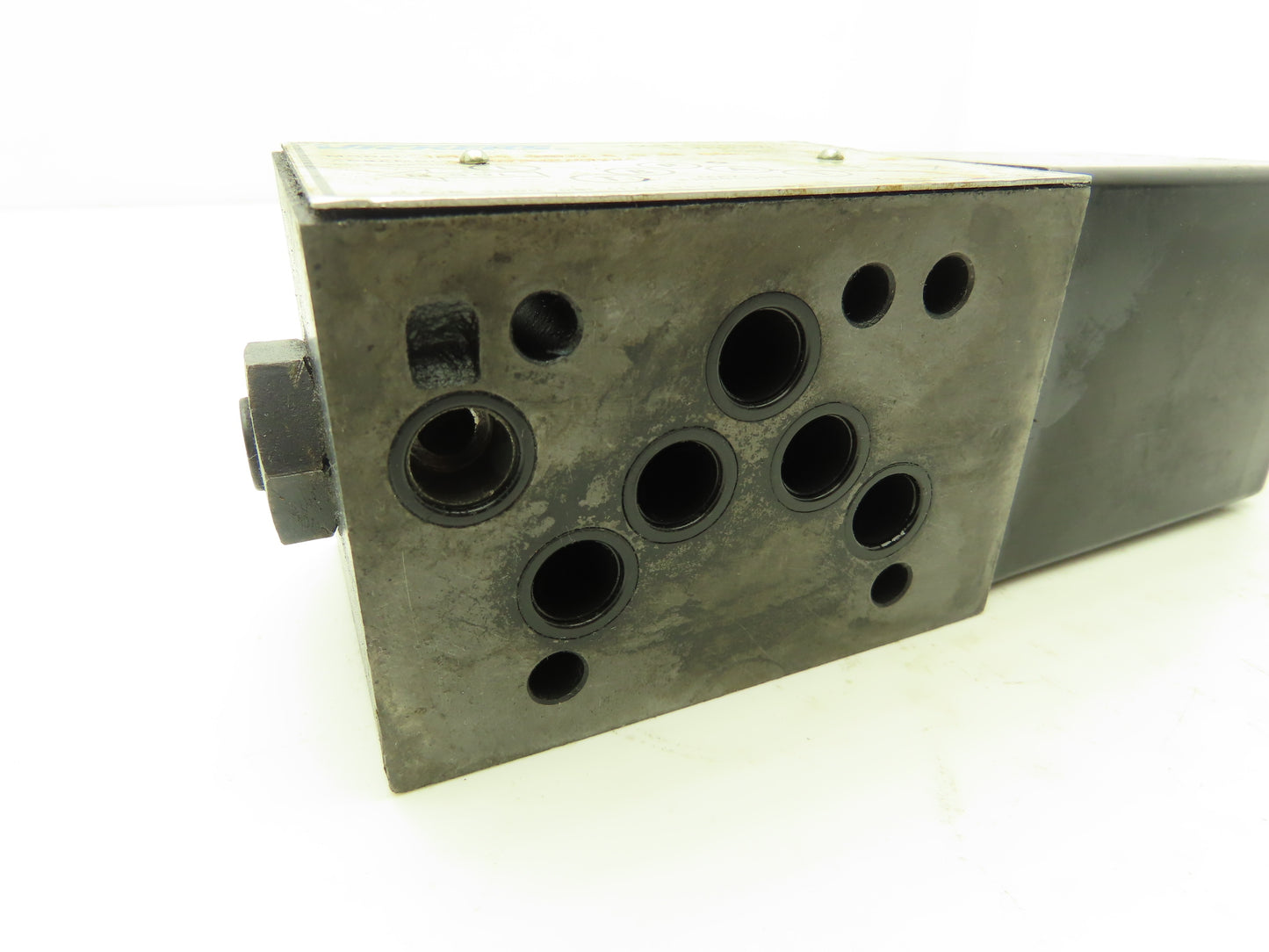 Vickers DG4S4 012B U H 60 S552 Directional Control Solenoid Valve 24VDC