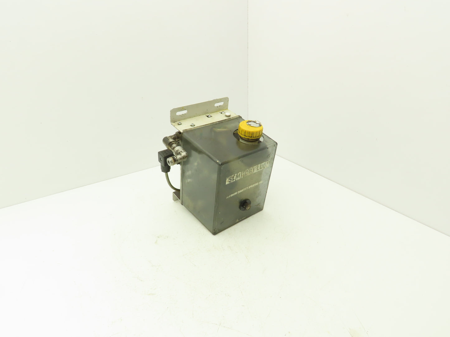 Azbil L32-302-3A11 Pneumatic Lubricator Semi-Dry Oil Mist Sprayer Pump 24VDC