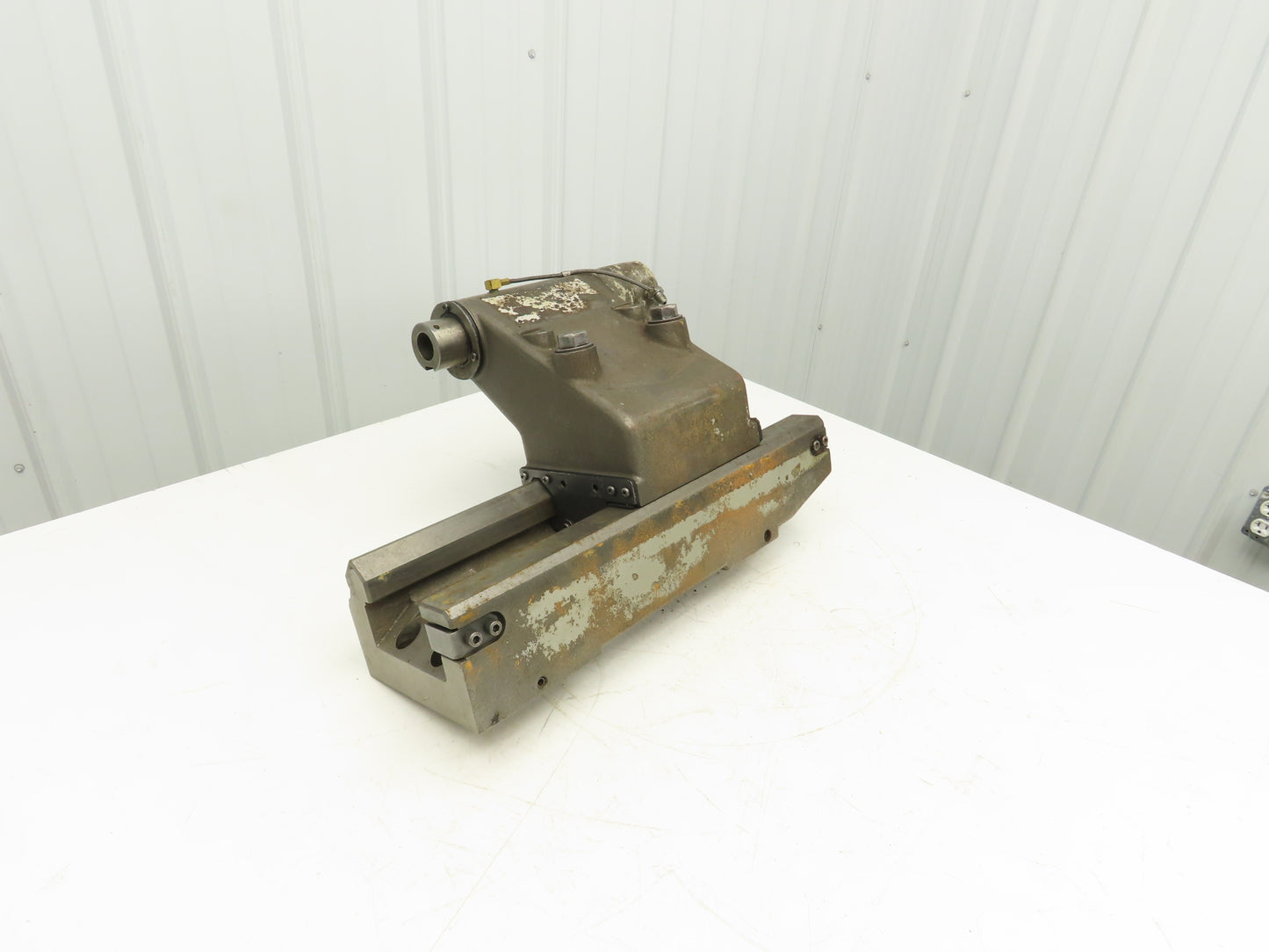 Yamazaki Mazak QT-8 Quick Turn 8 CNC Lathe Tailstock With Bed Rails