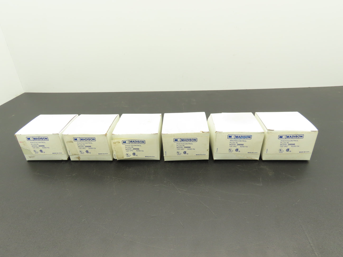 Area Lighting Research BF-120 Plug-in Photoelectric Switch 120VAC 1000W Lot of 6
