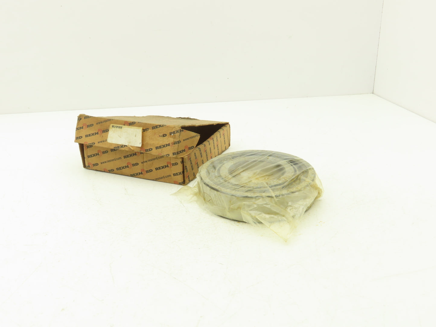 Link Belt MU1313UV Cylindrical Roller Bearing 65mm ID x 140mm OD x 33mm Width