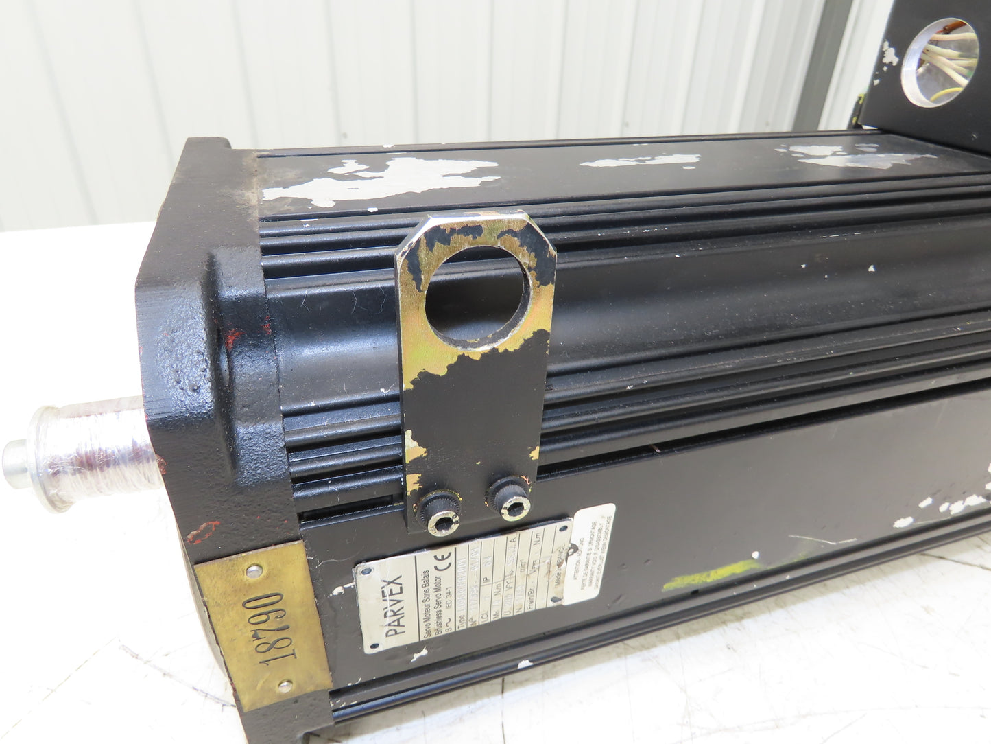 Parvex LD960CFR2001 Brushless Servo Motor 280V 1750 RPM 70Nm