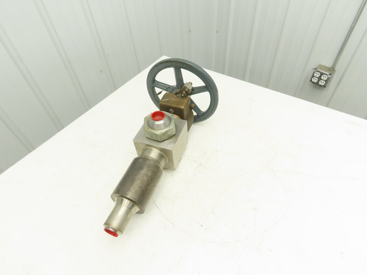 PJ Valves PL75765-40x2 High Pressure Ball Valve Hand Wheel Gear Box Bleed-Off 2"